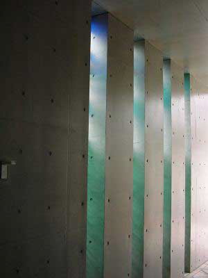 本町3丁目プロジェクト　ステンドグラスと積層ガラス　02